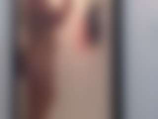 Lia L's Live Sex Cam Show