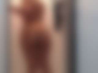 Lia L's Live Sex Cam Show