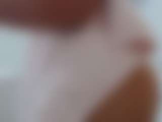 Lia L's Live Sex Cam Show