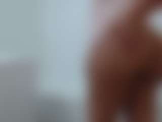Lia L's Live Sex Cam Show