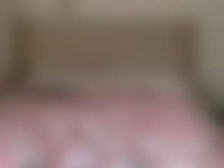Lia L's Live Sex Cam Show