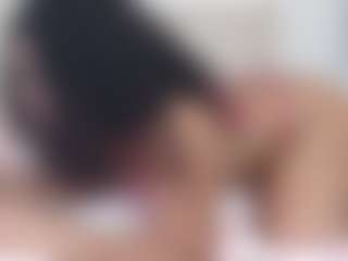 Lia L's Live Sex Cam Show