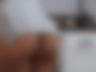 Lia L's Live Sex Cam Show