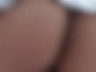 Lia L's Live Sex Cam Show