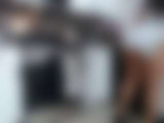 Lia L's Live Sex Cam Show
