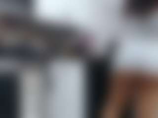 Lia L's Live Sex Cam Show