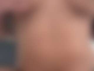 Lia L's Live Sex Cam Show