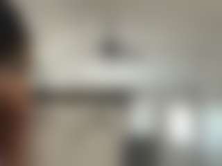 Lia L's Live Sex Cam Show