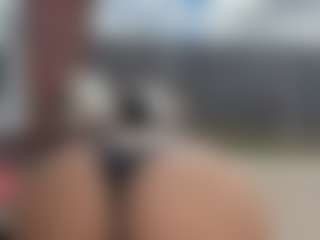 Lia L's Live Sex Cam Show