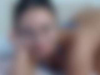 Lia L's Live Sex Cam Show