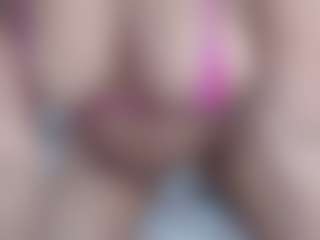 Lia L's Live Sex Cam Show