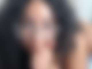 Lia L's Live Sex Cam Show