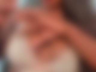 Live cam show with zurygray - Ebony Big Tits on AdultVida.com