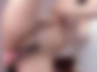 Live cam show with emma-white001 - Young Adult on justonemore.cc