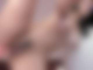 emma-white001's Live Sex Cam Show