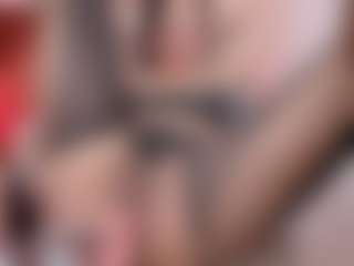 Live cam show with emma-white001 - Thong on Gym Cam Girls