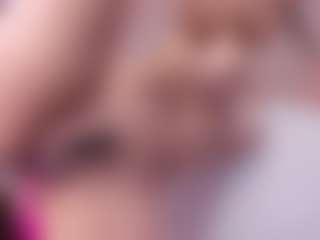 emma-white001's Live Sex Cam Show