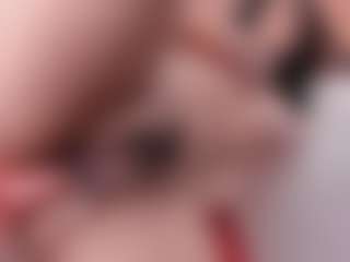 emma-white001's Live Sex Cam Show