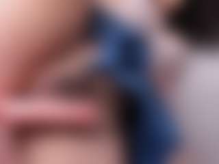emma-white001's Live Sex Cam Show