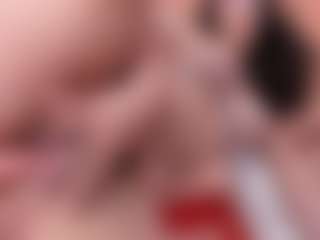 emma-white001's Live Sex Cam Show