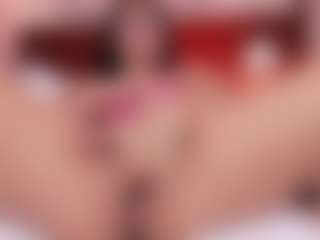emma-white001's Live Sex Cam Show