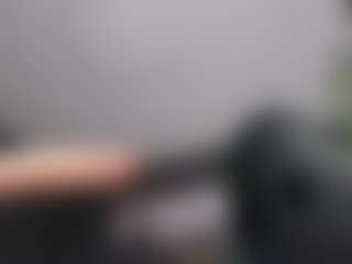 emma-white001's Live Sex Cam Show