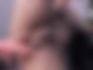 emma-white001's Live Sex Cam Show