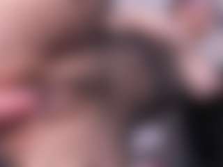 emma-white001's Live Sex Cam Show