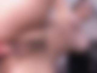 emma-white001's Live Sex Cam Show