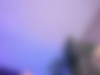 emma-white001's Live Sex Cam Show