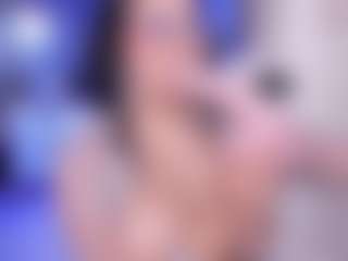 emma-white001's Live Sex Cam Show