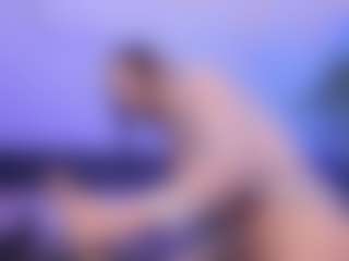 emma-white001's Live Sex Cam Show