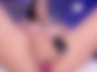 emma-white001's Live Sex Cam Show