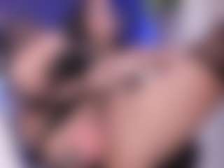 emma-white001's Live Sex Cam Show