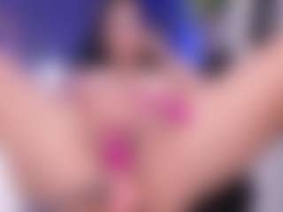 emma-white001's Live Sex Cam Show