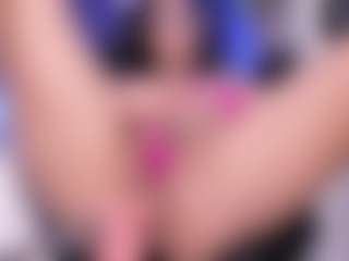 emma-white001's Live Sex Cam Show