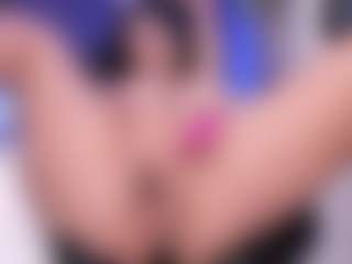 emma-white001's Live Sex Cam Show