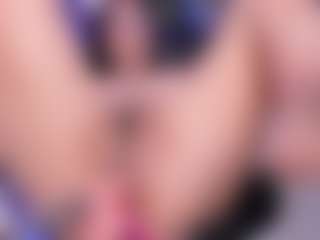emma-white001's Live Sex Cam Show
