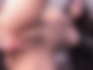 emma-white001's Live Sex Cam Show