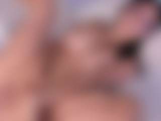 Live cam show with emma-white001 - Bikini on Ass Tok