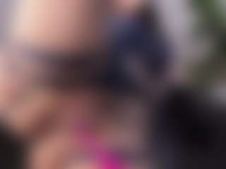 Live cam show with emma-white001 - Glasses on Uber Horny