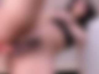 emma-white001's Live Sex Cam Show