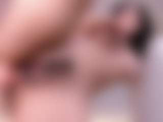 Live cam show with emma-white001 - Bikini on Camiplay Live
