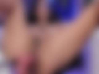 Live cam show with emma-white001 - Glasses on https://playwithruby.com