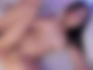 emma-white001's Live Sex Cam Show