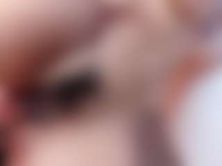 emma-white001's Live Sex Cam Show