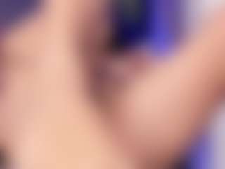 emma-white001's Live Sex Cam Show