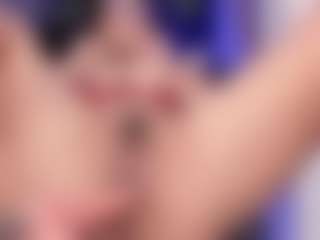 Live cam show with emma-white001 - Glasses on Camsoda