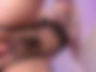 Live cam show with emma-white001 - BBW on https://playwithruby.com