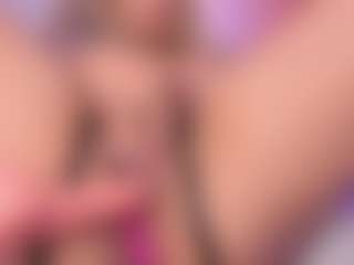 emma-white001's Live Sex Cam Show